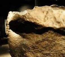 阿根廷发现世界第二大陨石，重达30吨